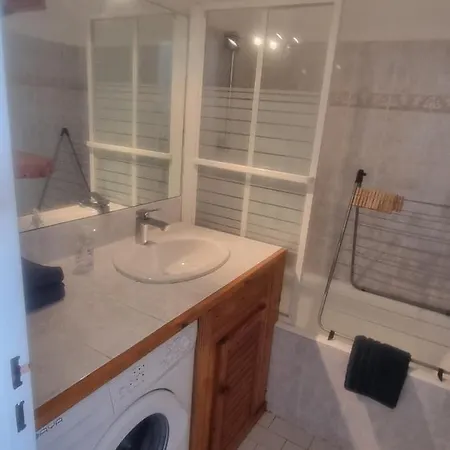 2 Chambres Vue Directe Sur Les Falaises Apartment *